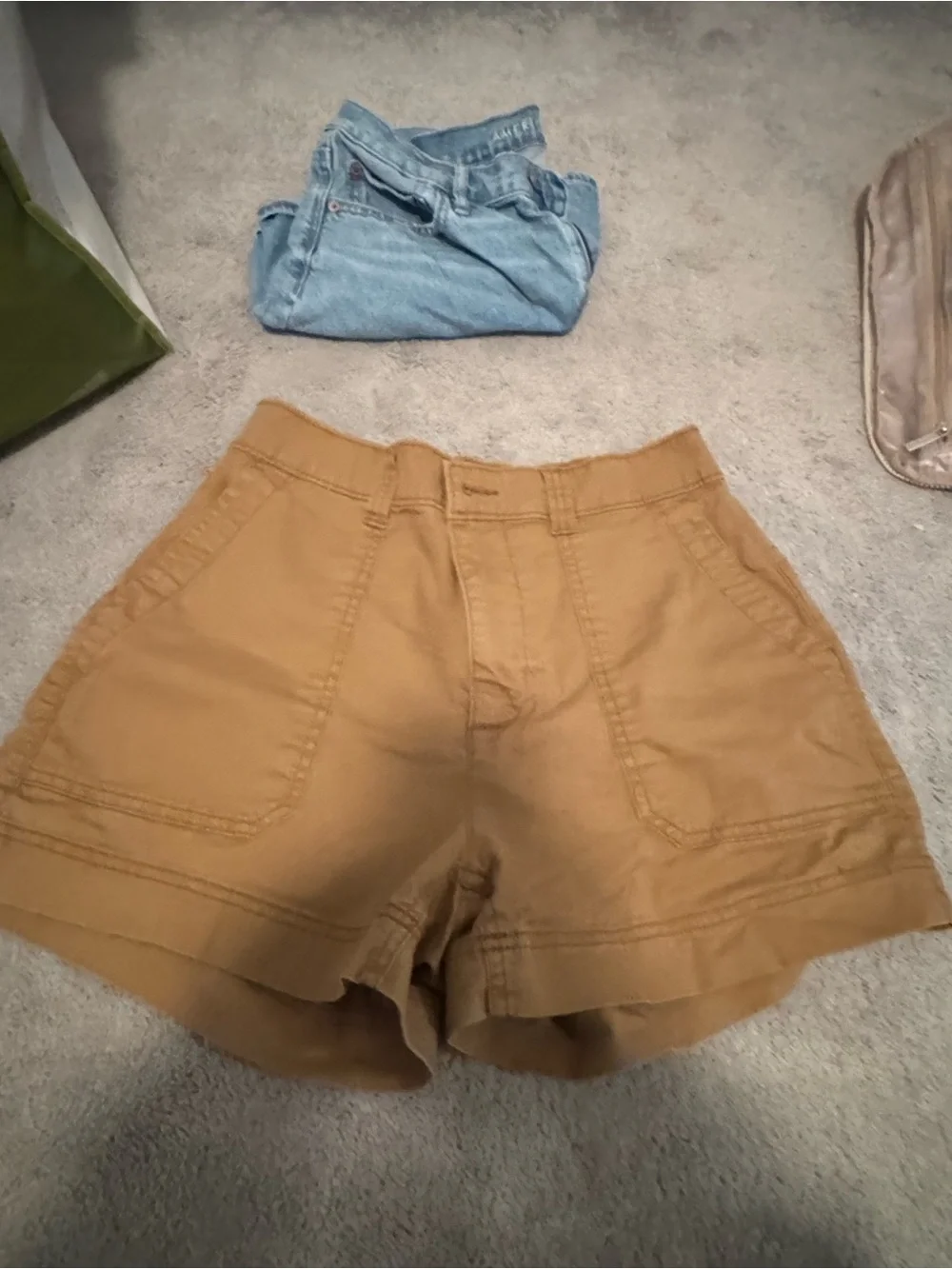 Old Navy Brown High-Waist Utility Cargo Shorts - Picture 1 of 2